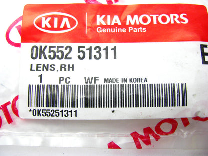 New Genuine OEM Right Interior Roof Lamp Light Lens For 02-05 Sedona 0K55251311