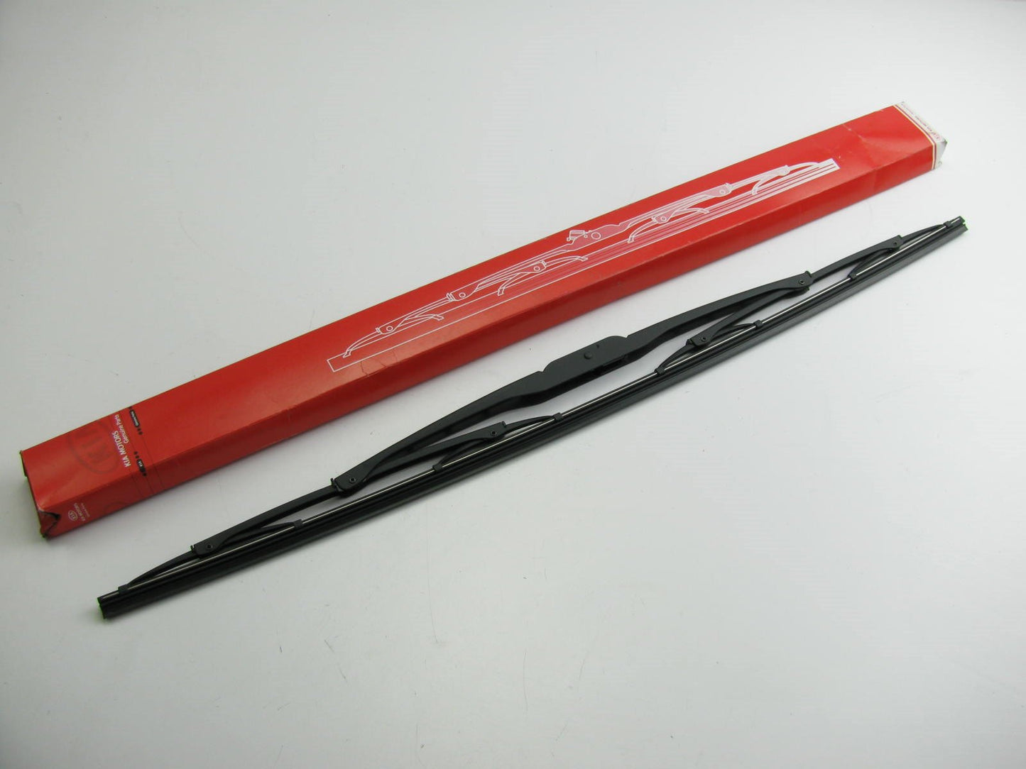 NEW GENUINE Left Drivers Side Wiper Blade OEM For Kia 0K55267330