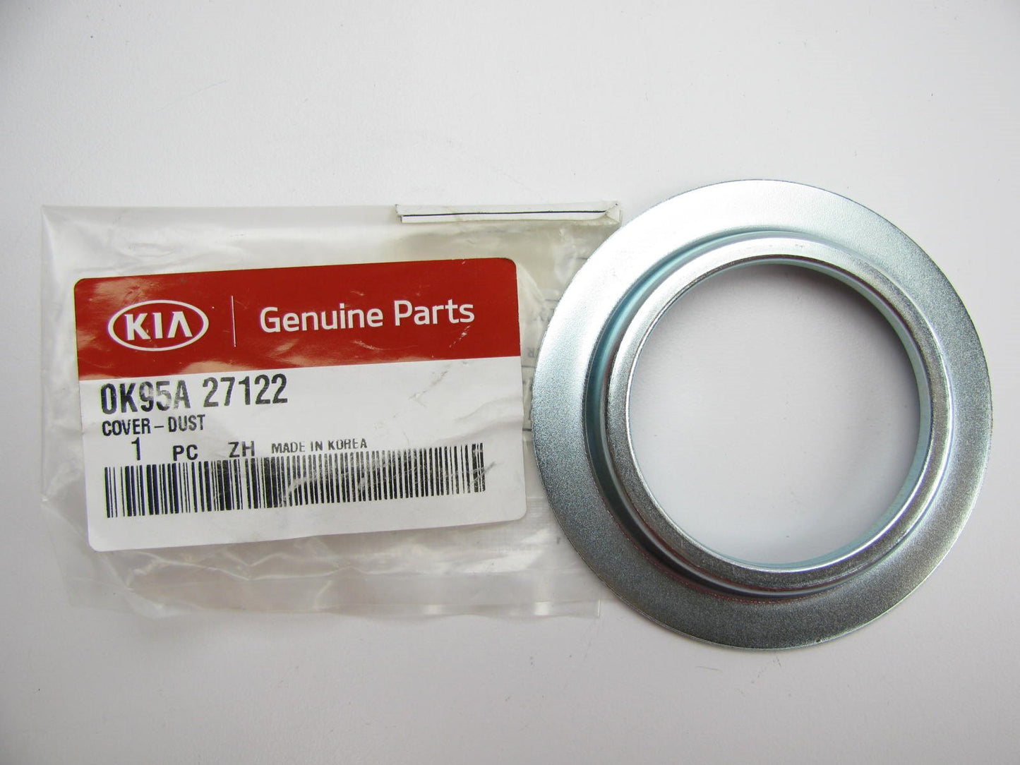 New OEM Front Axle Dust Cover For 03-09 Kia Sorento AWD 0K95A27122