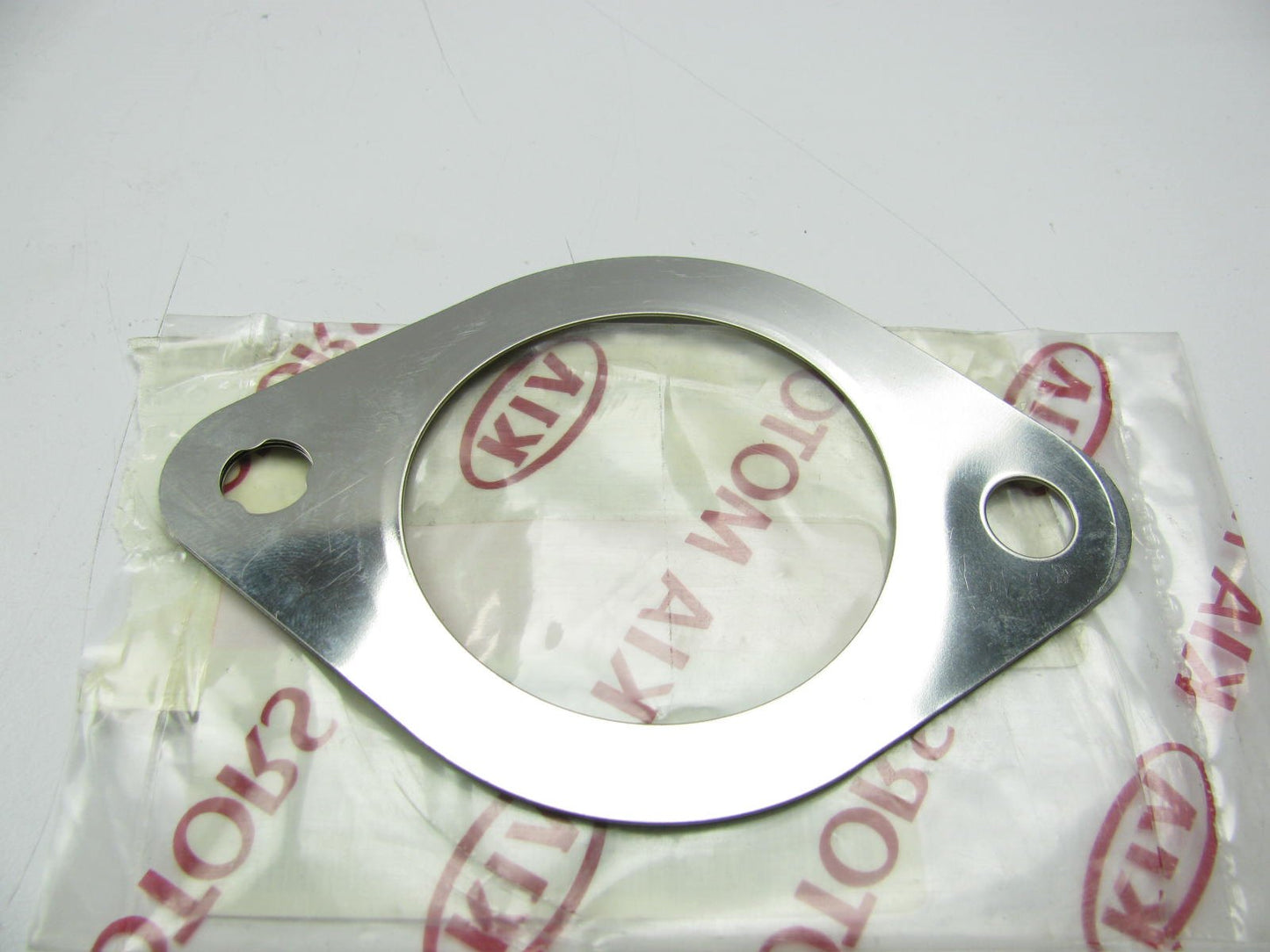 NEW Exhaust Muffler Gasket OEM For 02-05 Kia Sedona, 2001-02 Sportage 0K95A40306