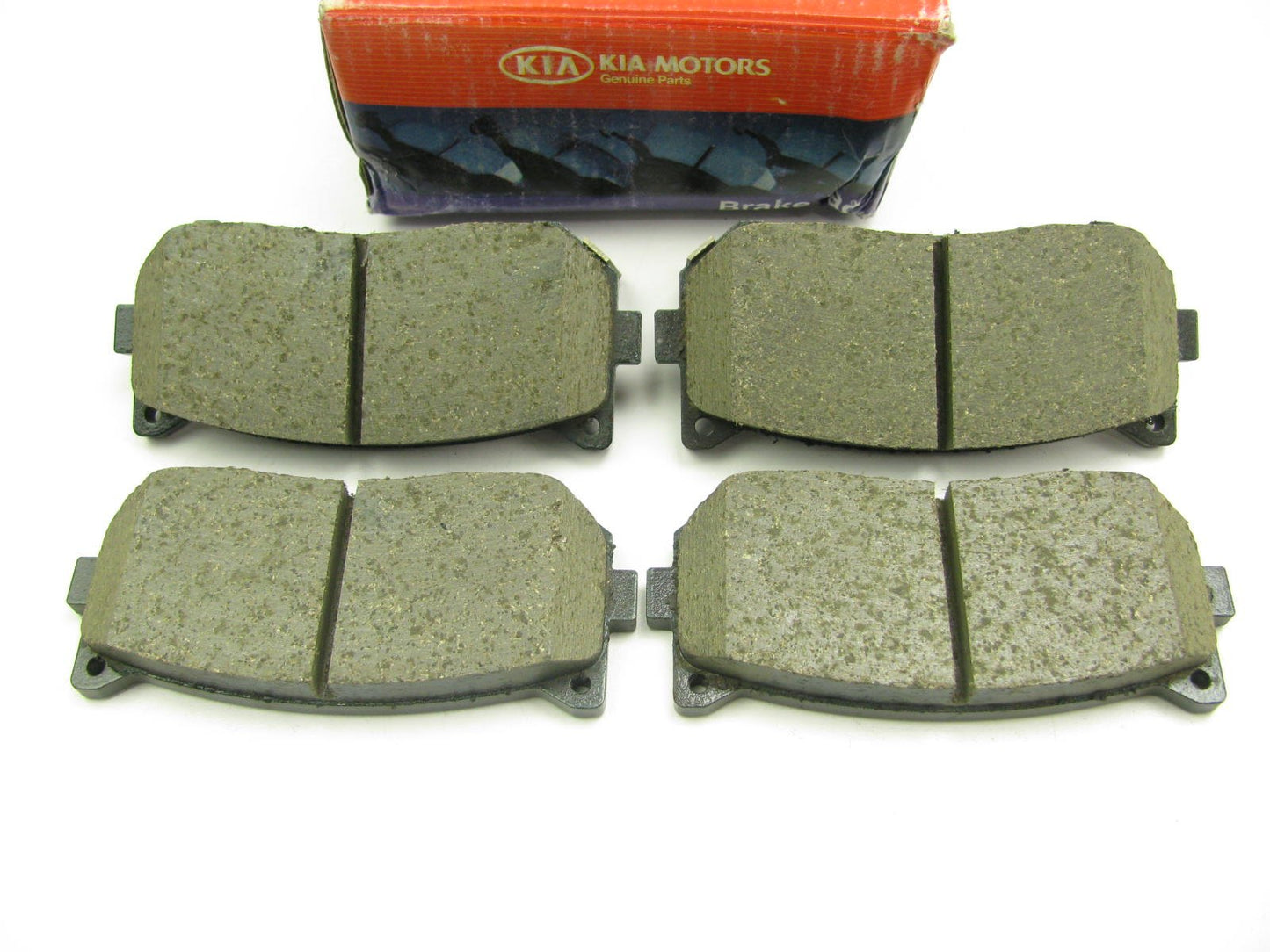 NEW GENUINE Rear Disc Brake Pads OEM For 1998-01 KIA Sephia, 2001-04 Spectra