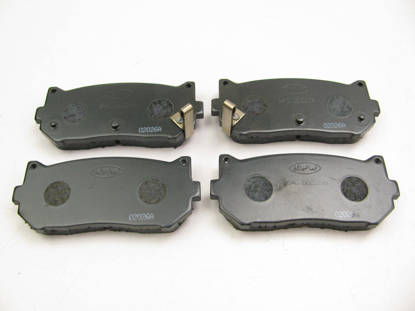 NEW GENUINE Rear Disc Brake Pads OEM For 1998-01 KIA Sephia, 2001-04 Spectra