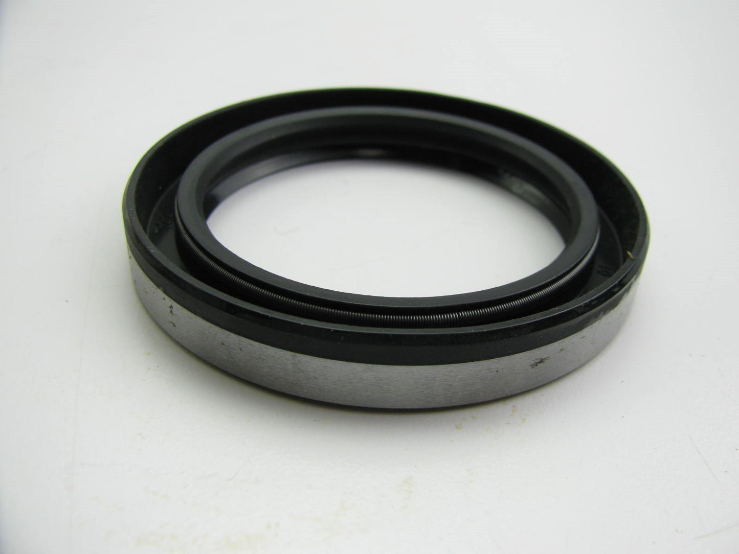Genuine Rear Wheel Seal OEM For Kia 0S11333067