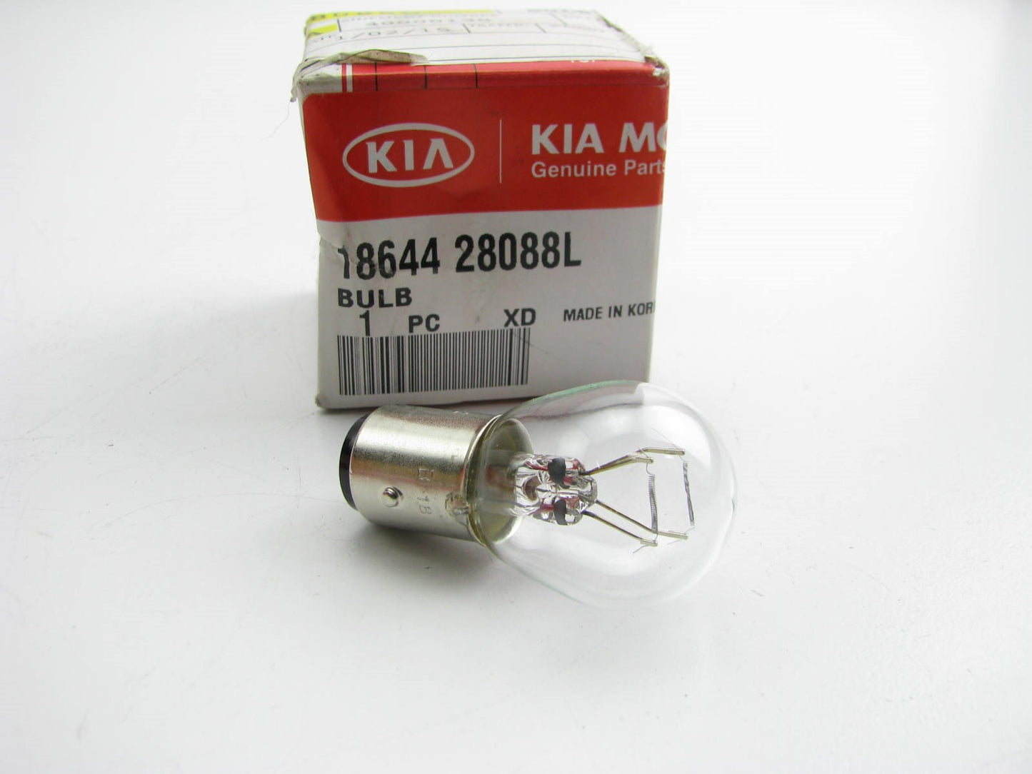 NEW - OEM 1864428088L Tail Light Brake Lamp Light Bulb For Kia