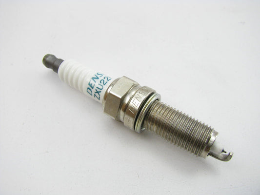 (1) NEW - OEM GENUINE Spark Plug DENSO ZXU22 For Kia 1884708220