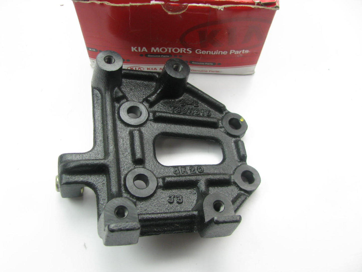 NEW - OEM 1K2N515810 A/C Compressor Bracket For 00-01 Kia Sephia 00-04 Spectra