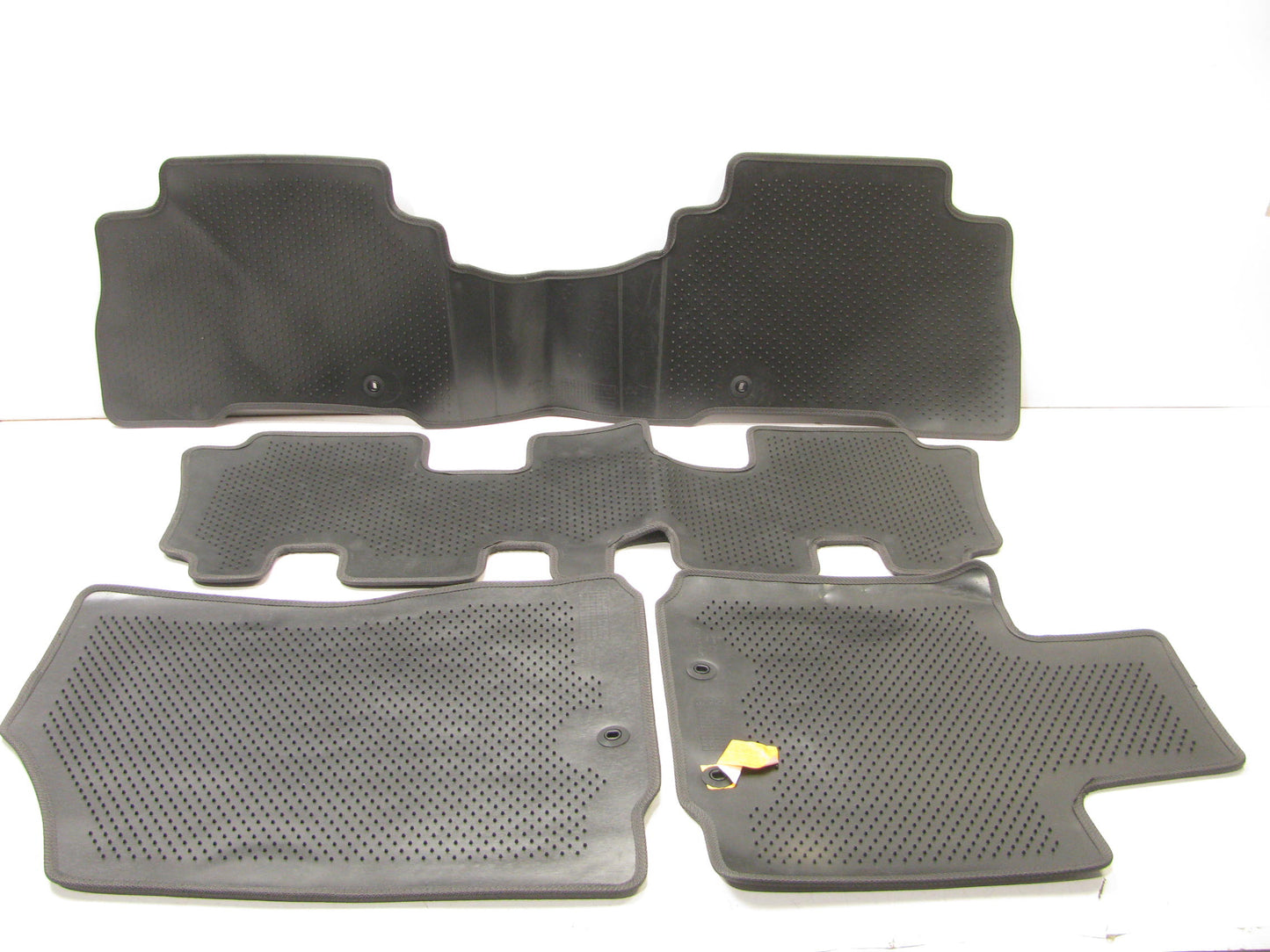 NEW - OEM 1UF14AB810 5-PC Black Floor Mat Set For 2014-2015 Kia Sorento