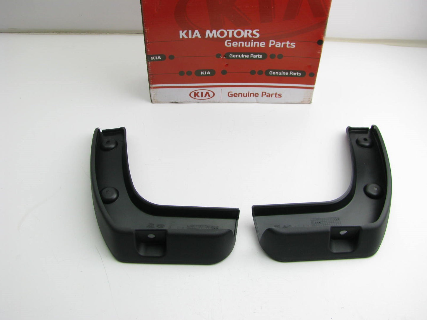 NEW OEM Rear Mud Splash Guards Flaps For 2016-2017 Rio5 Hatchback 1WF46AC700