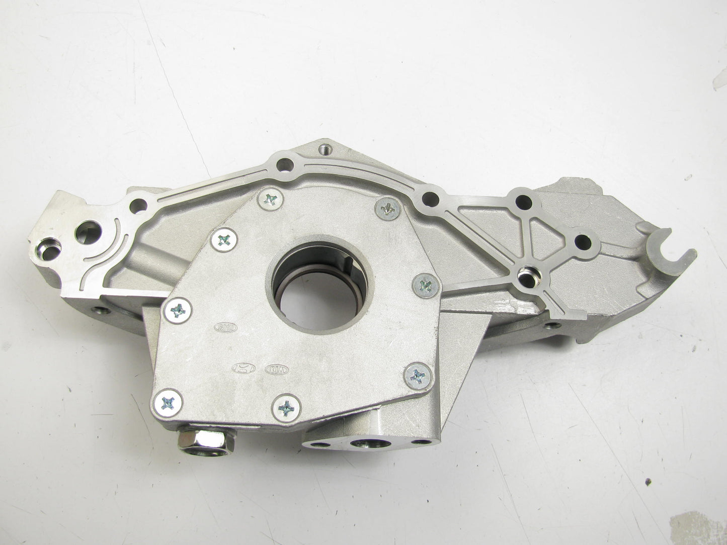 NEW GENUINE OEM For KIA 2131037100 Oil Pump