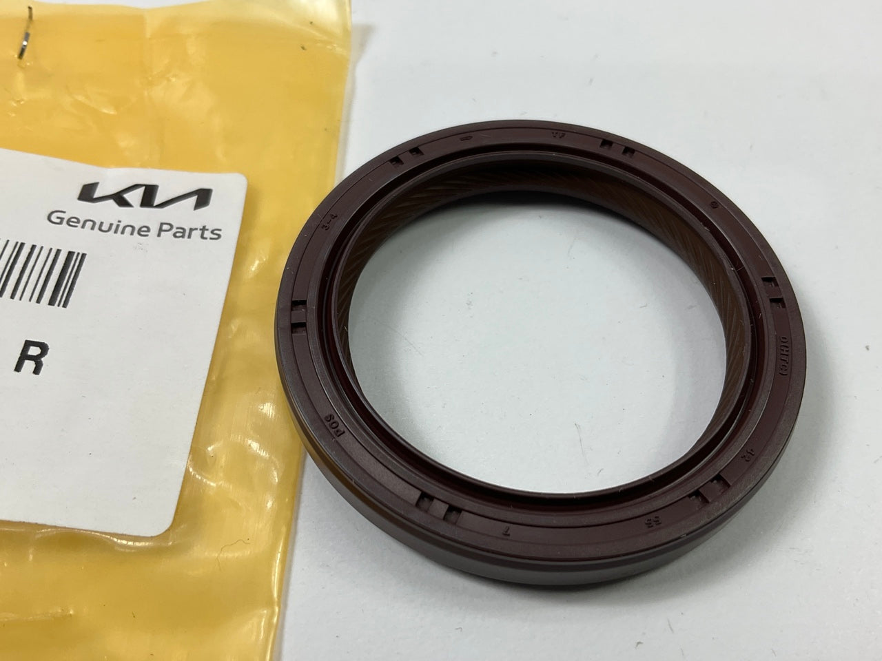 NEW Engine Timing Cover Front Crank Oil Seal OEM For Kia 214212M000