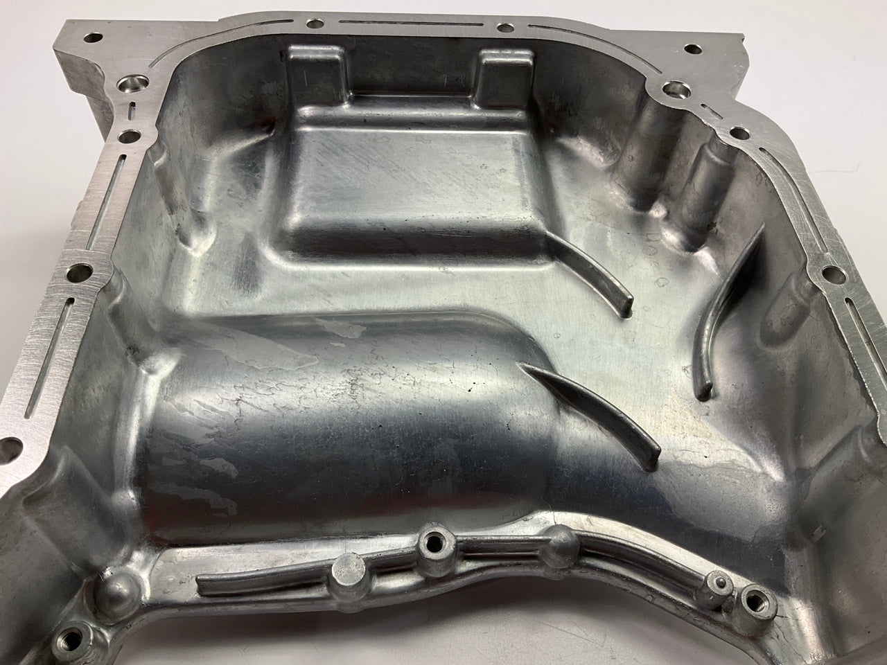 NEW Upper Engine Oil Pan OEM For 03-06 Optima, 03-06 Magentis 2.4L 2152138054