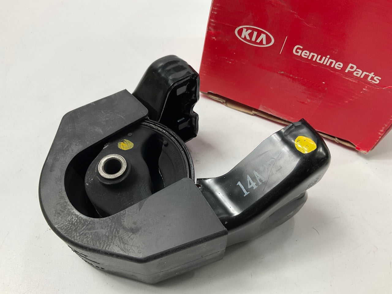 NEW GENUINE Rear Engine Motor Mount OEM For Kia 219302G100