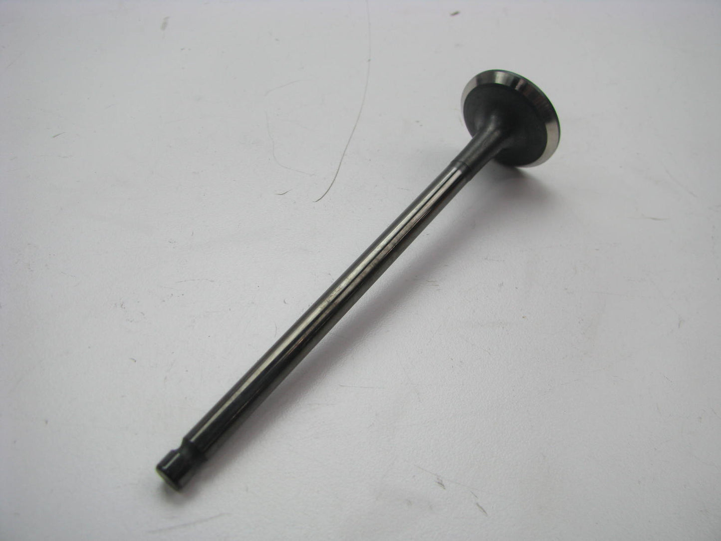 NEW GENUINE OEM Engine Exhaust Valve For 10-11 Soul, 01-12 Elantra 2221223600