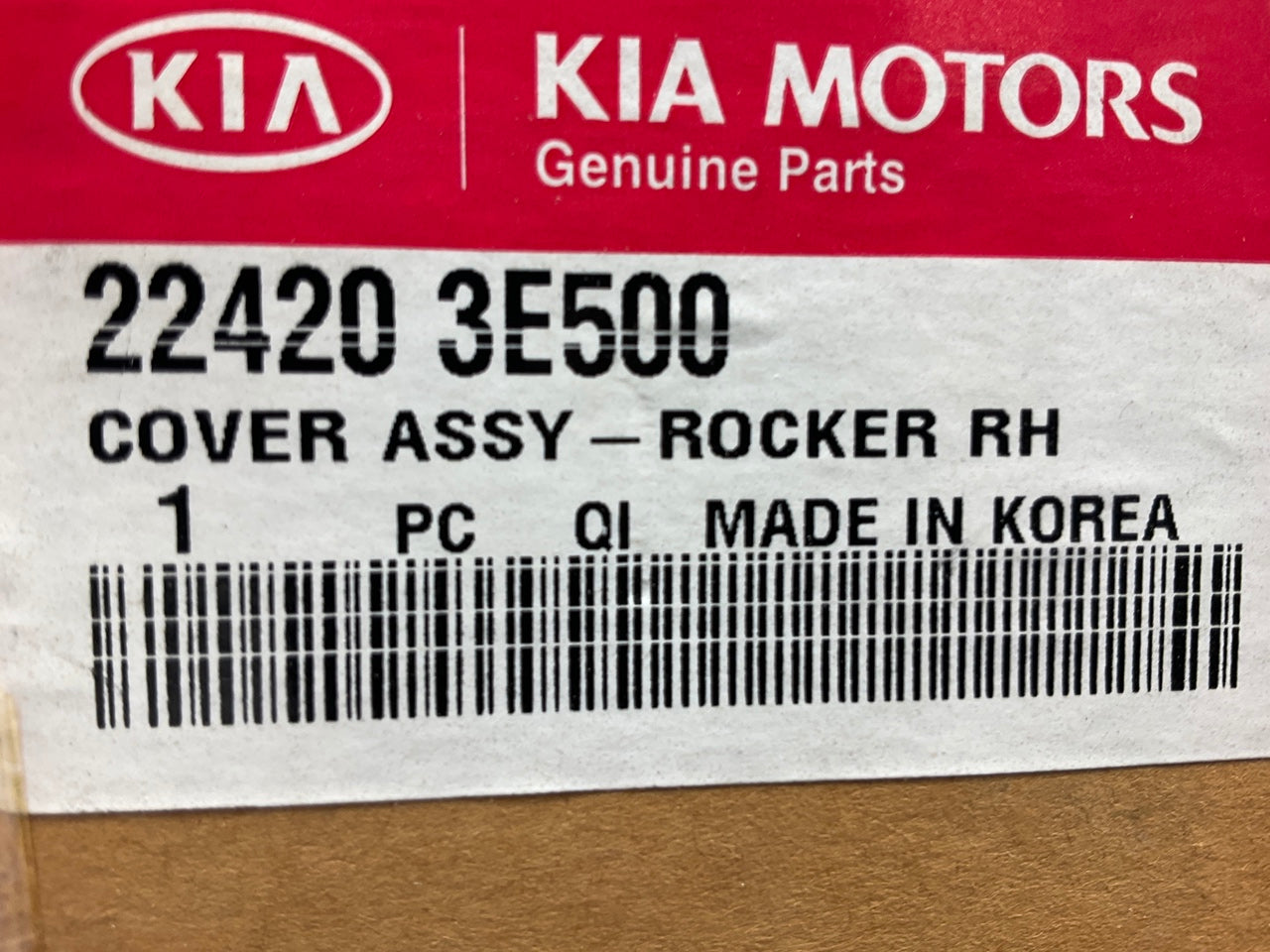 NEW Right Engine Valve Rocker Cover OEM For 09-10 Kia Optima 2.7L V6 224203E500