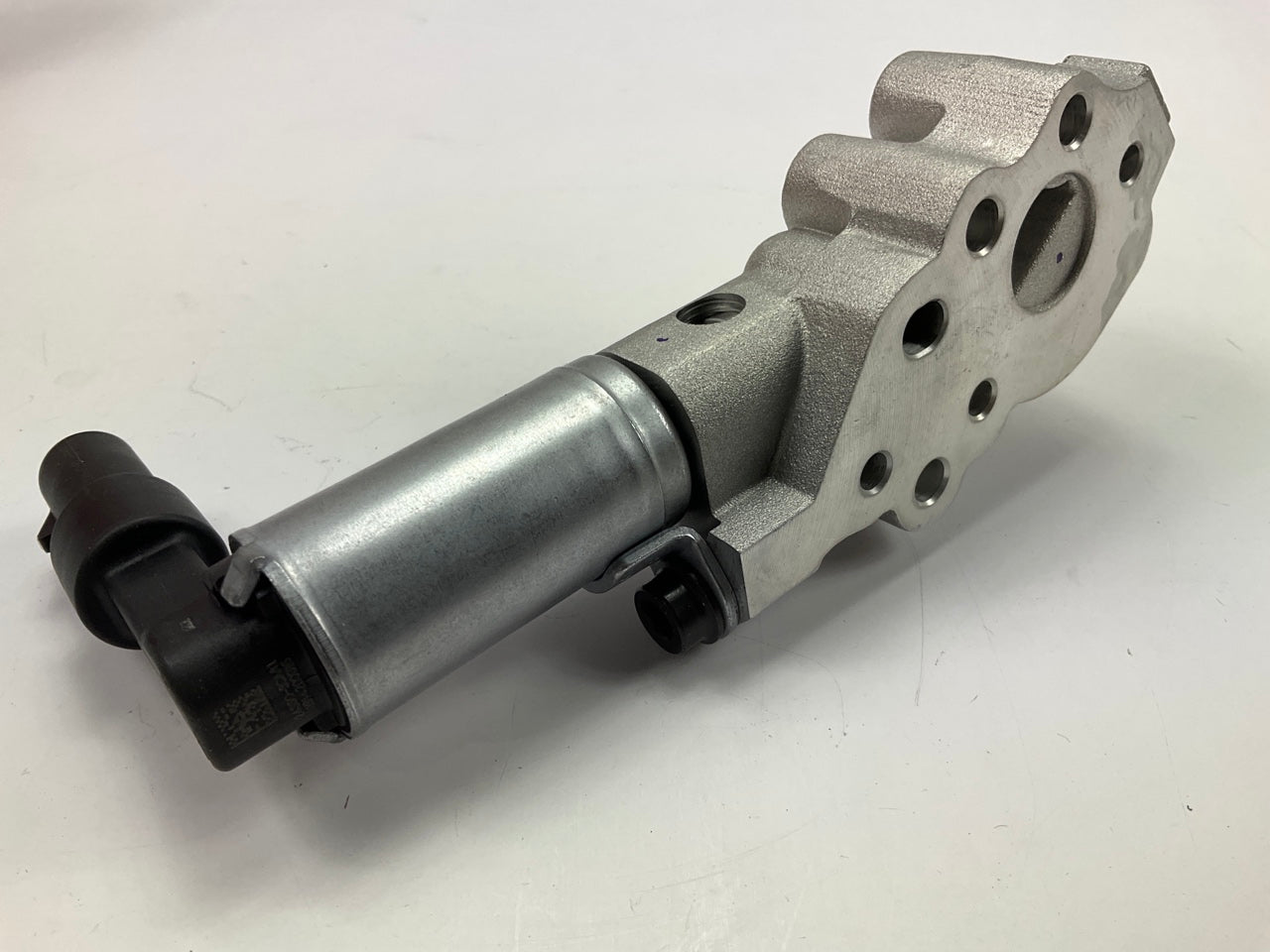 Engine Variable Valve Timing (VVT) Solenoid EXHAUST, LEFT OEM For Kia 243603CAA1