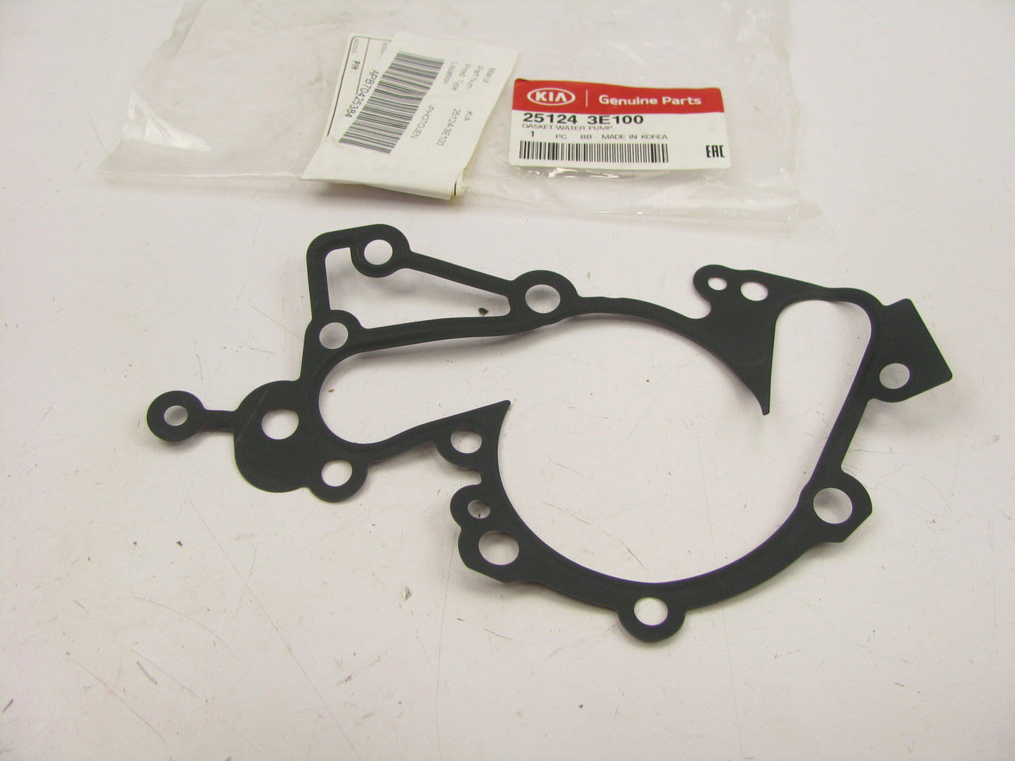 NEW GENUINE Engine Water Pump Gasket OEM For 06-10 Kia Optima 07-10 Rondo 2.7L