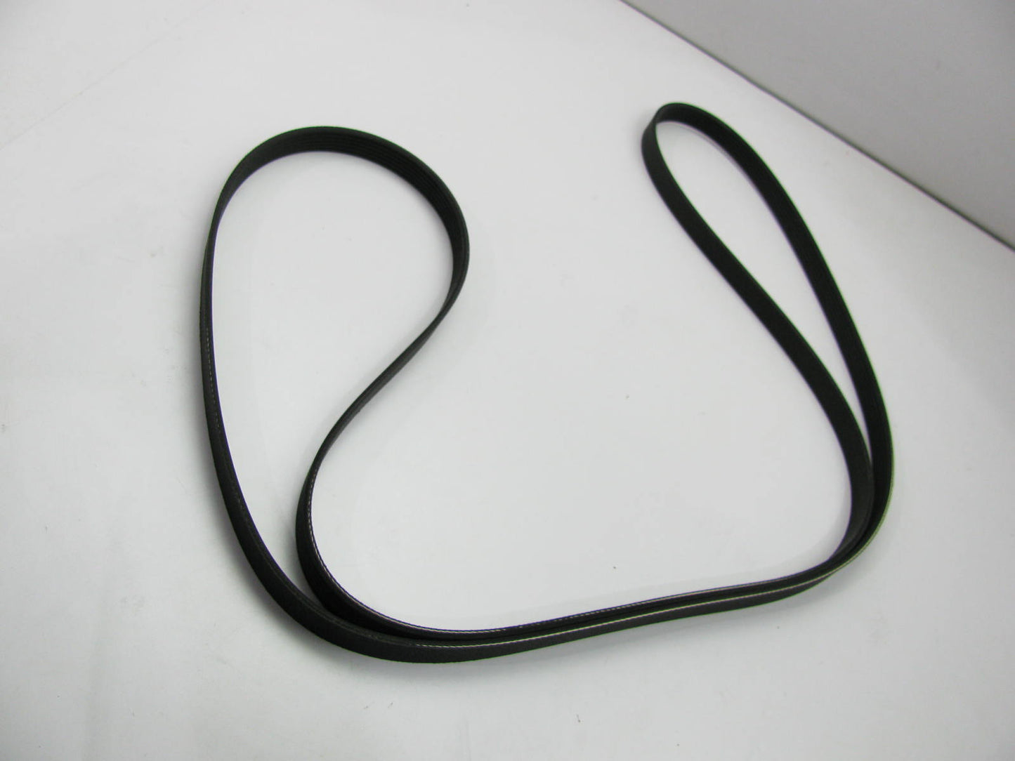 NEW - OEM 2521225000 Serpentine Belt For Kia