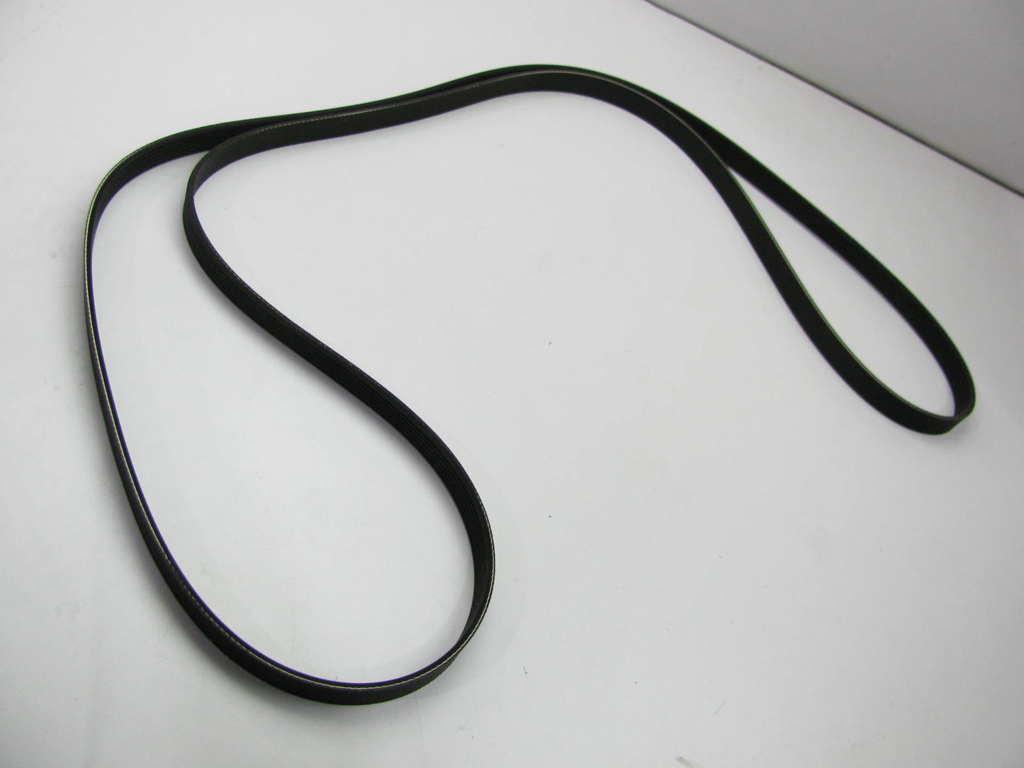 NEW - OEM 2521225000 Serpentine Belt For Kia