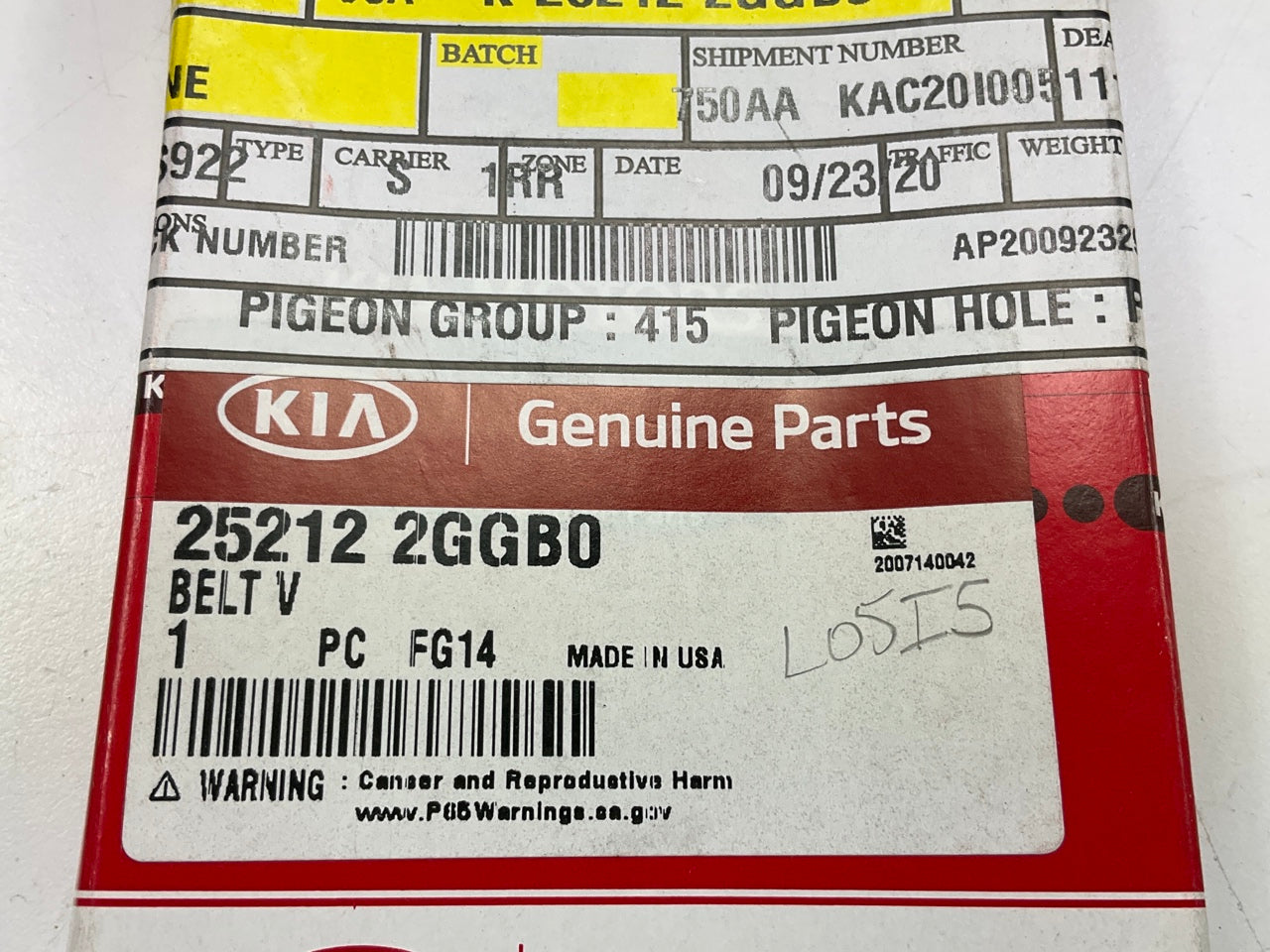 NEW GENUINE V-belt OEM For Kia 252122GGB0