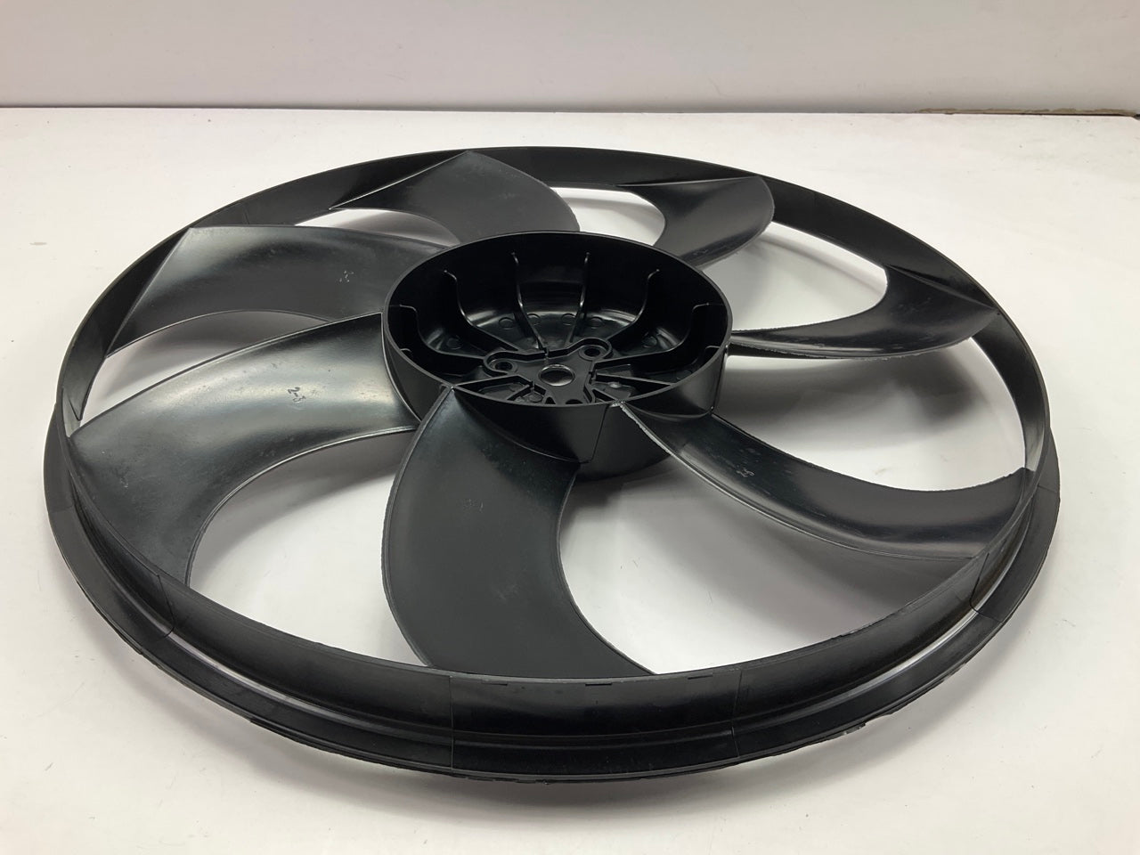 NENEW GENUINE Engine Cooling Fan Blade OEM For 2017-2022 Kia Sportage 25231D9500