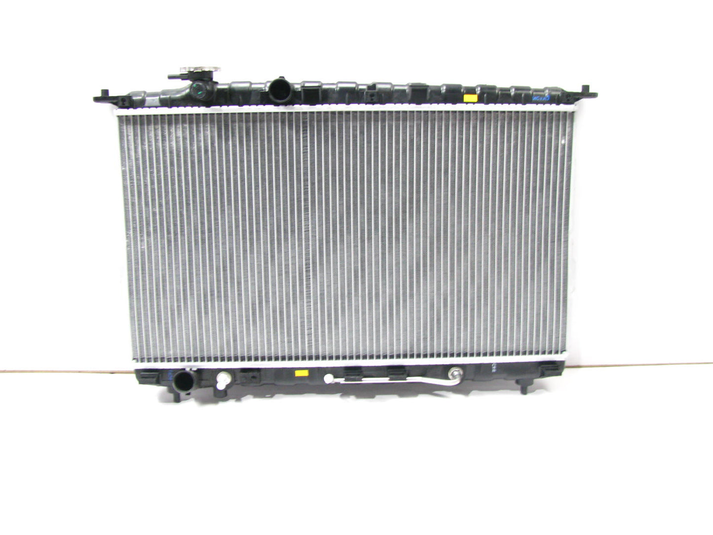 New Genuine Radiator 2531038055 OEM  For 2001-2006 Kia Optima, 99-05 Sonata