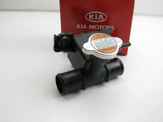 NEW GENUINE Engine Coolant Radiator Filler Neck W/ Cap OEM For 10-11 Kia Soul