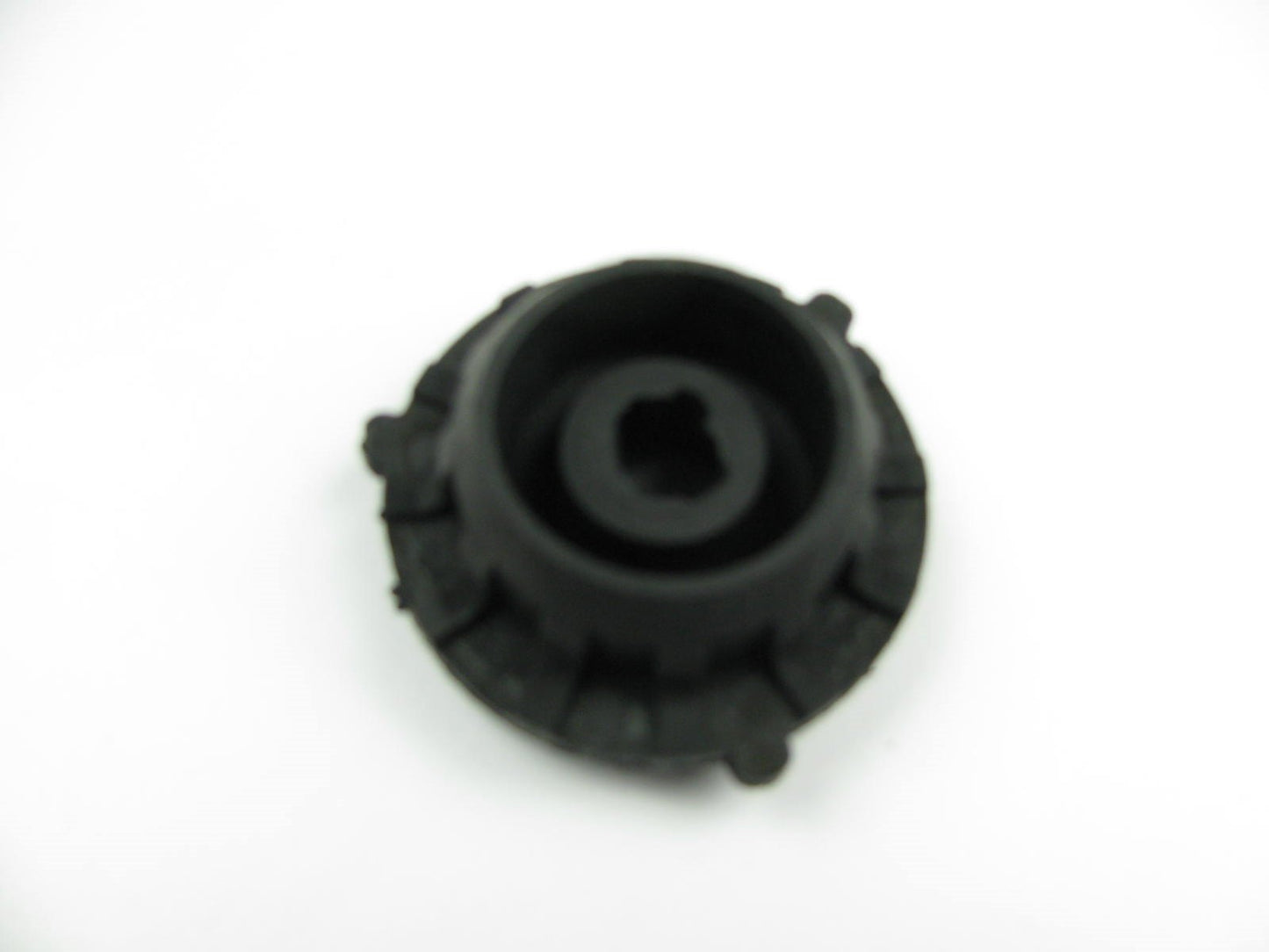 NEW GENUINE Lower Radiator Rubber Insulator OEM For Kia 253364D900