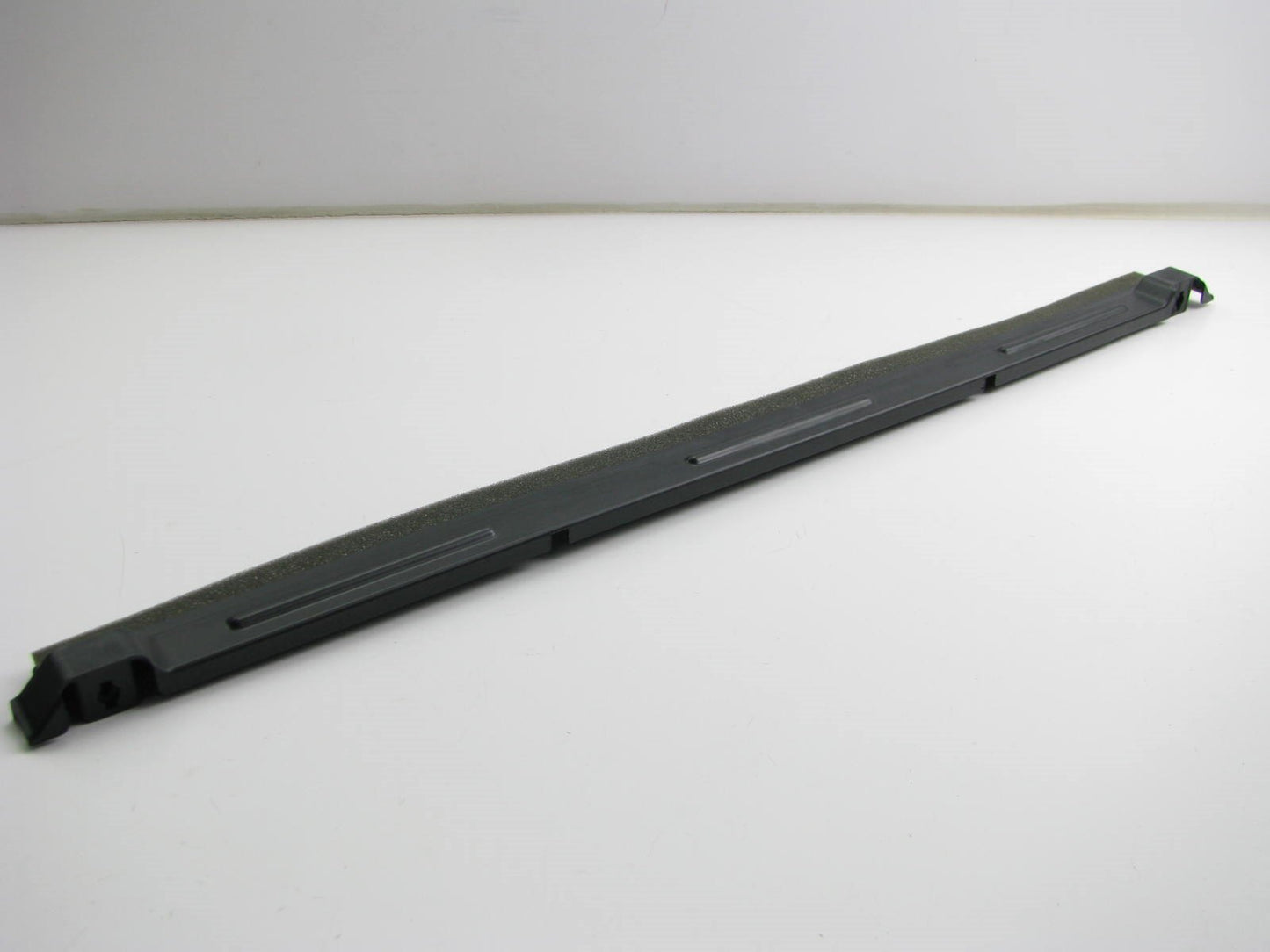 New OEM Radiator Support Air Deflector Upper Cover For 2007-10 Rondo 253911D100