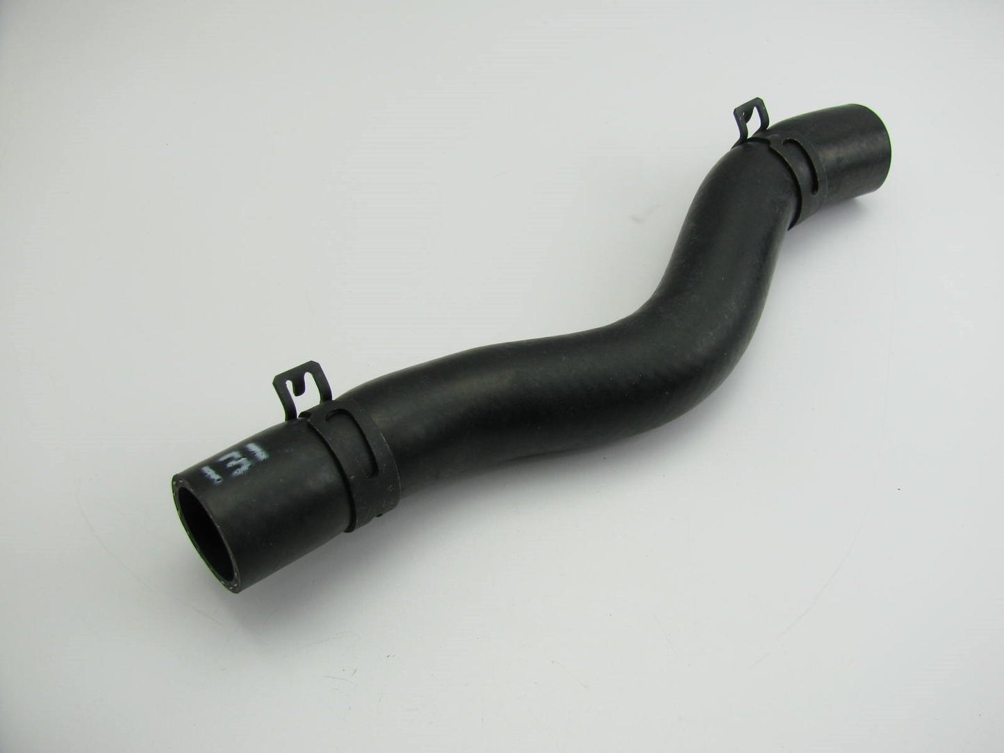 NEW - OEM GENUINE Upper Engine Radiator Coolant Hose For 2008-12 Kia Borrego