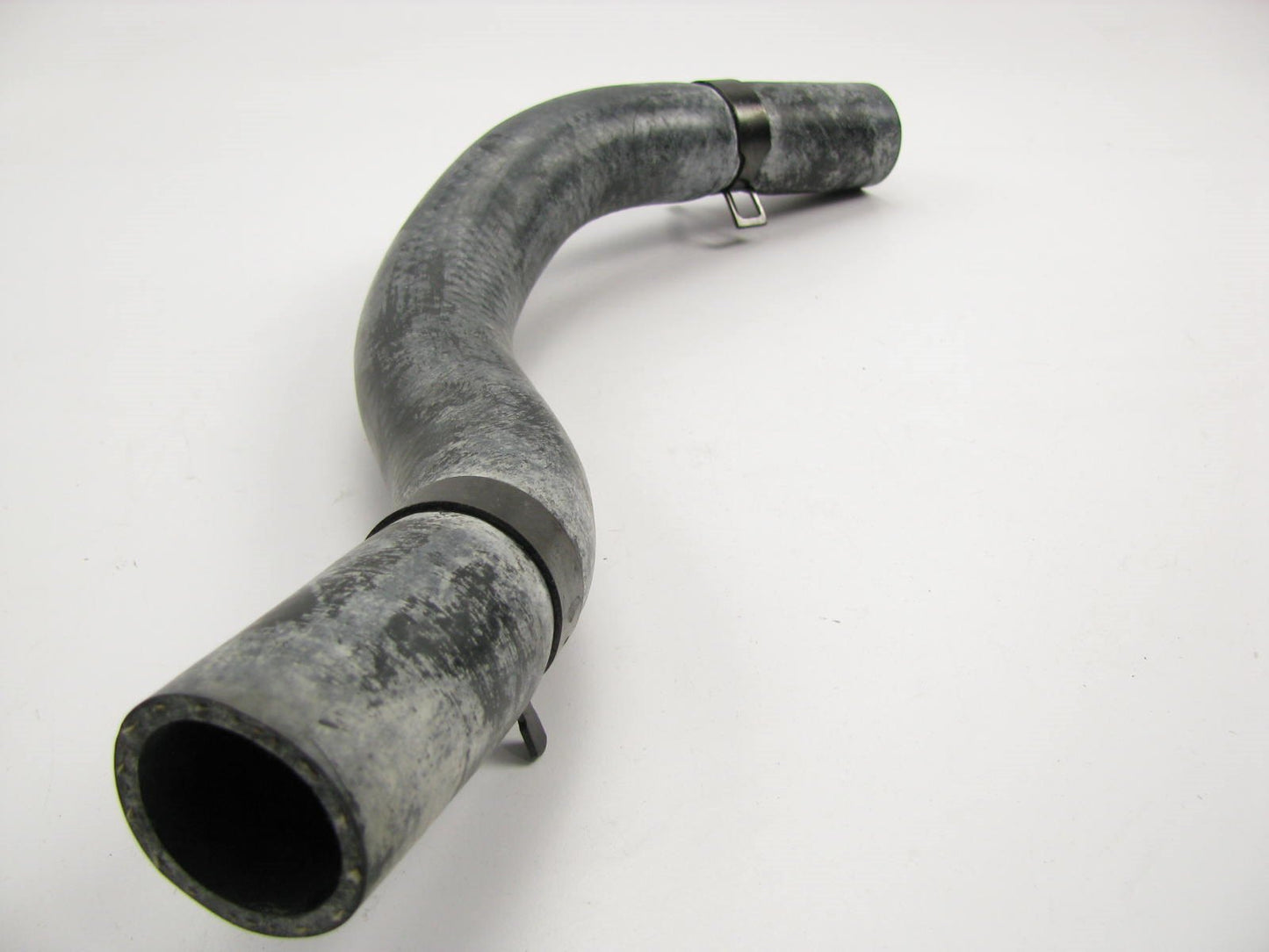 NEW - OEM 2541439500 Upper Radiator Coolant Hose For 2004-06 Amanti 3.0L 3.5L V6