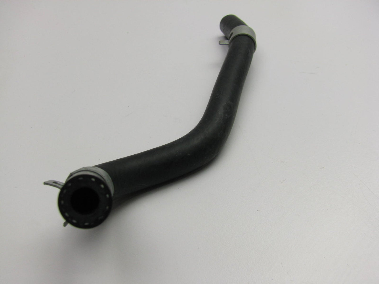 New Throttle Body Inlet Coolant Hose For 12-13 Optima, 11-13 Sportage 2.0L TURBO