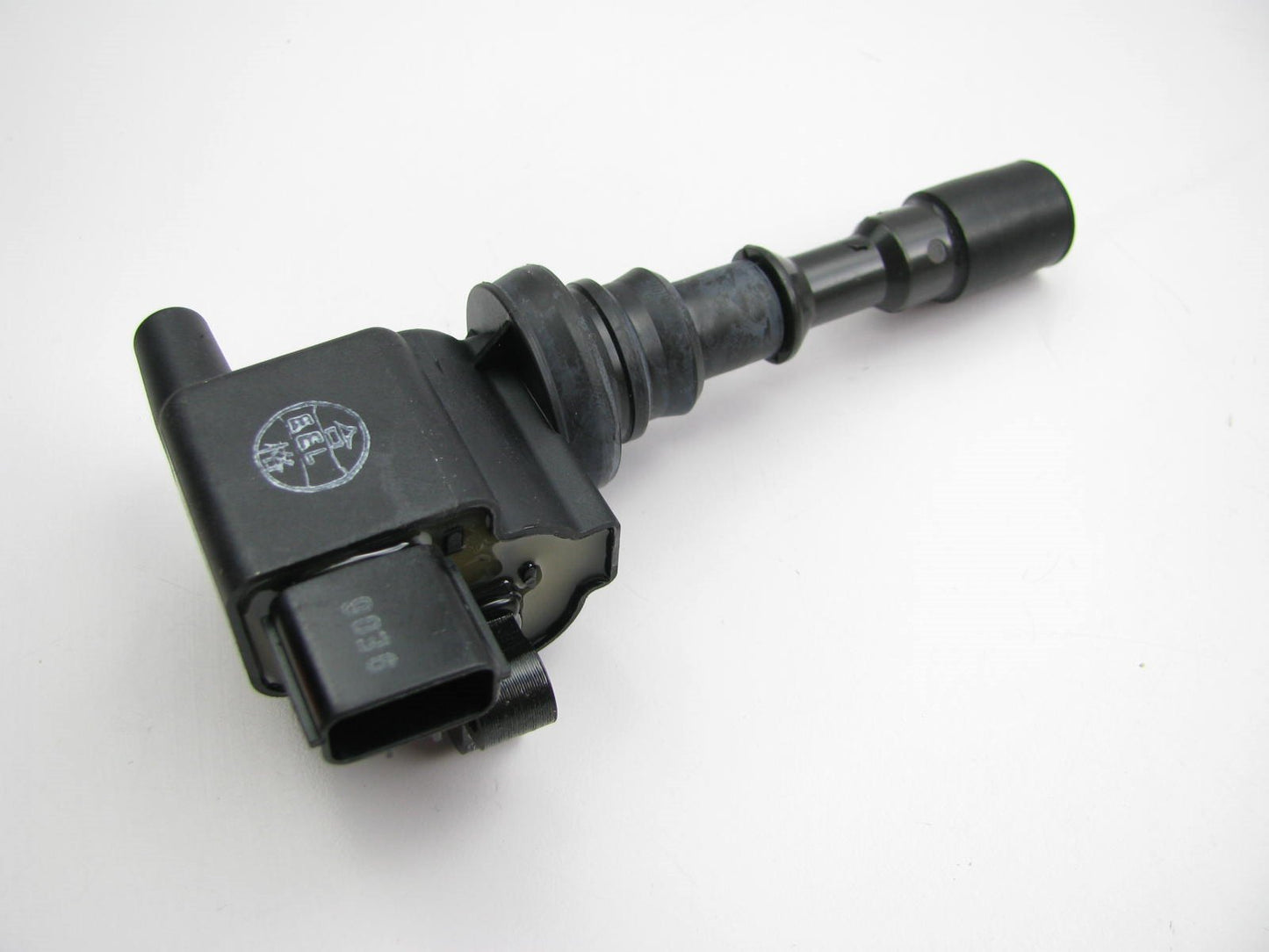 New OEM Direct Ignition Coil For 02-05 Kia Sedona 2730039050