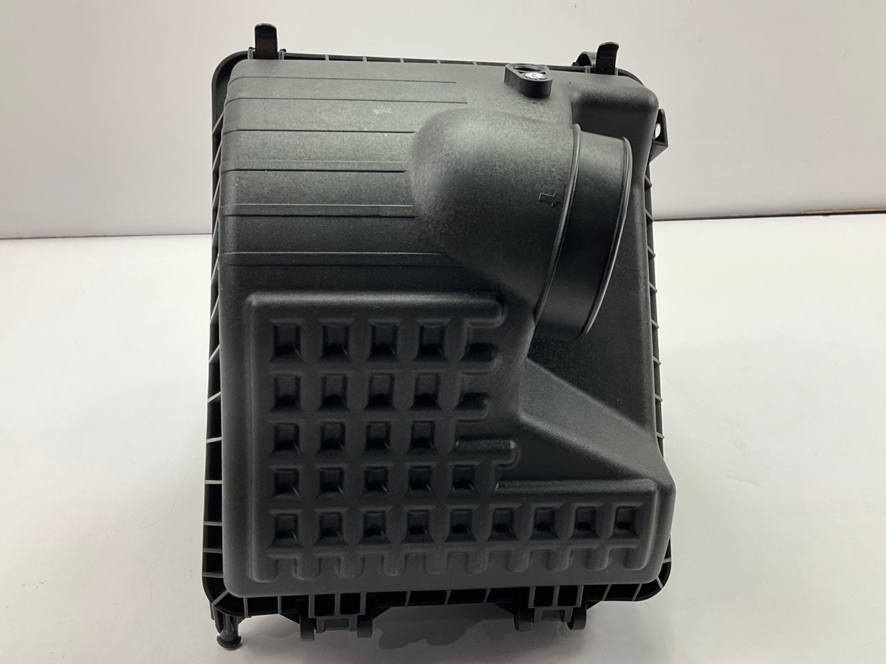 NEW - OEM 281103R650 Air Cleaner Assembly For 2014-2016 Kia Cadenza 3.3L-V6