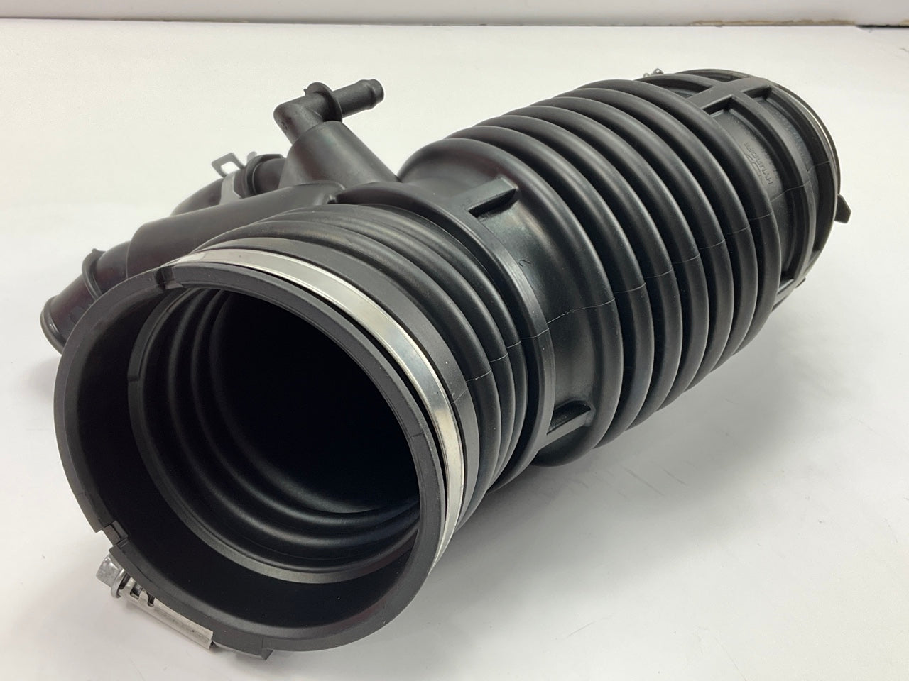 NEW GENUINE Air Intake Hose OEM For 2020-2022 Kia Sportage 2.0L Turbo 28130D9250