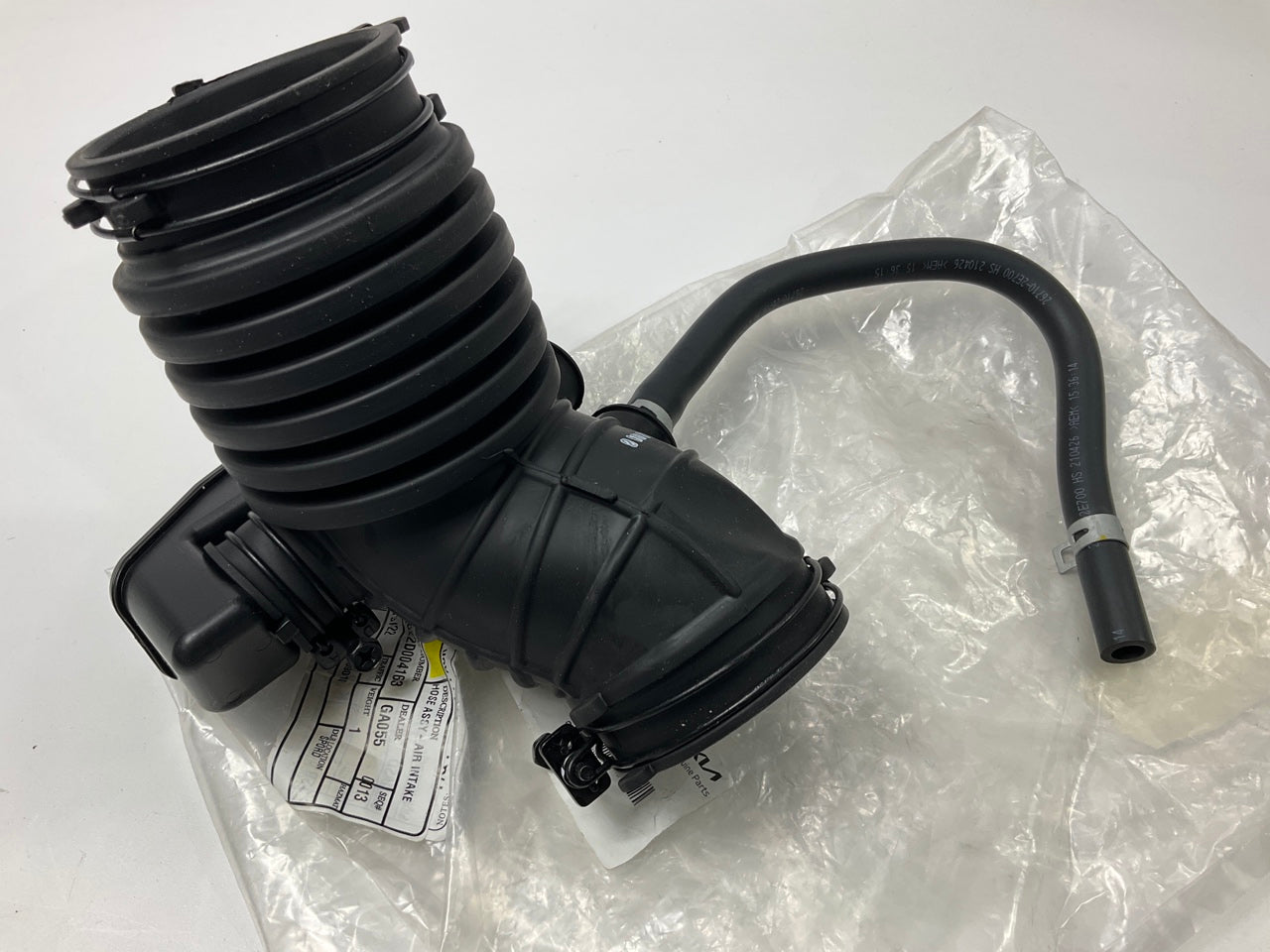 NEW - OEM 28140Q5200 Air Intake Hose For 2021-2023 Kia Seltos 2.0L-L4