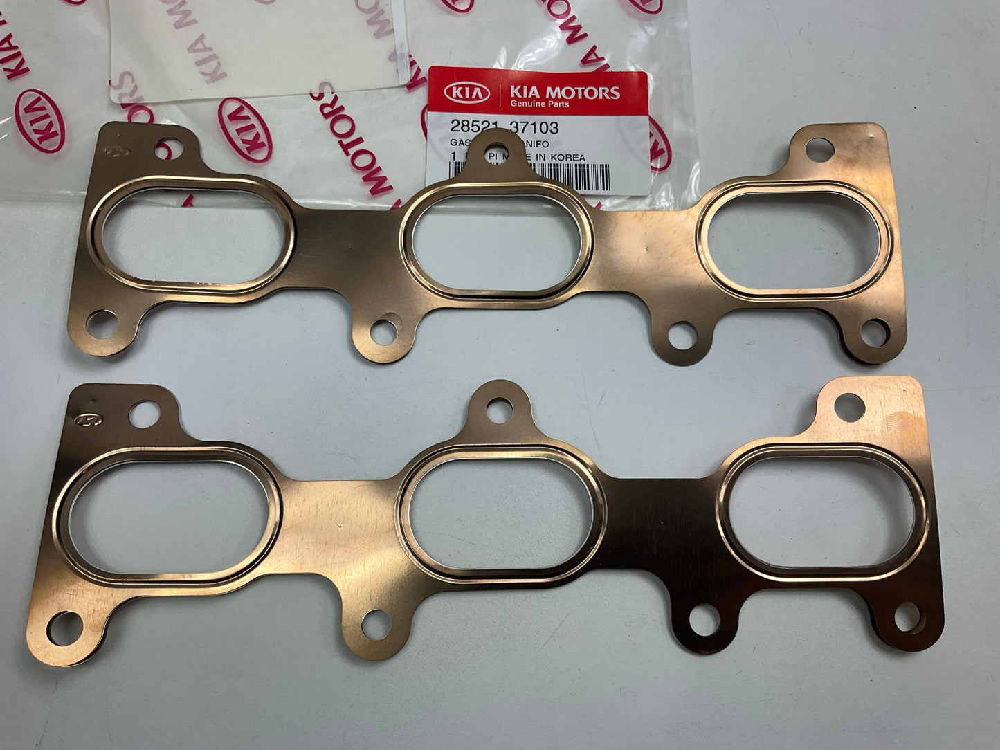 (2) NEW - OEM Genuine Exhaust Manifold Gasket For Kia 2852137103