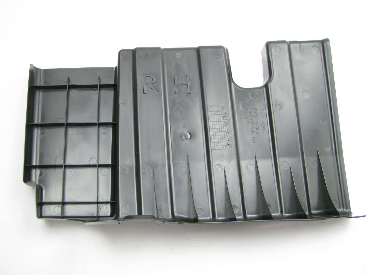NEW - OEM Genuine Engine Right Side Panel Cover For 2014-18 Kia Forte 29120A7300
