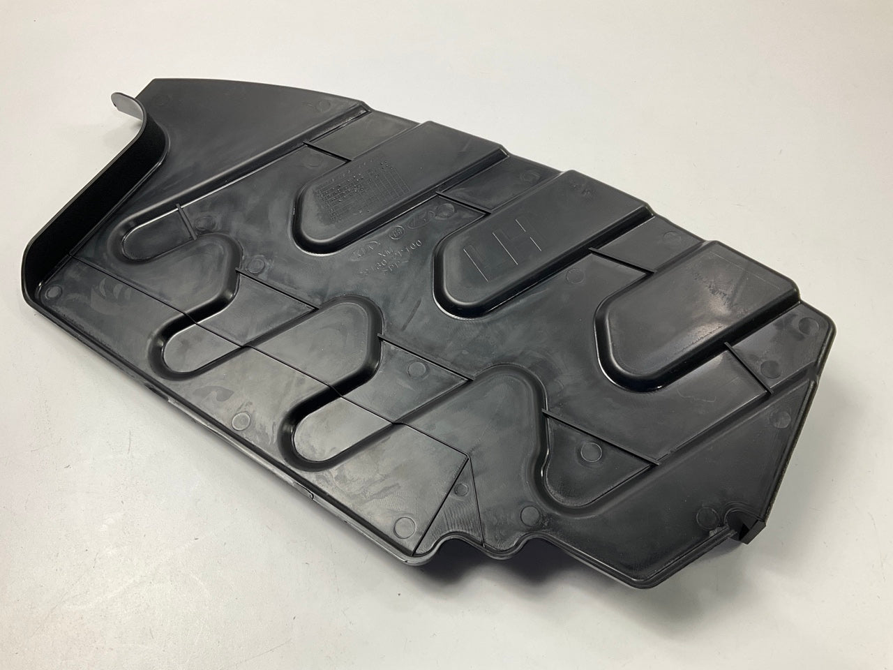 Front Engine Splash Shield Belly Pan Cover, Left Side OEM For 09-12 Sorento 2.4L