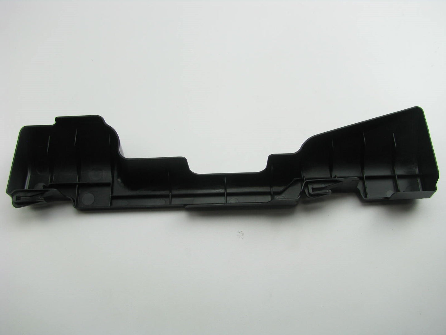 Radiator Support Air Deflector Right Passengers Side OEM For 2012-13 Kia Rio