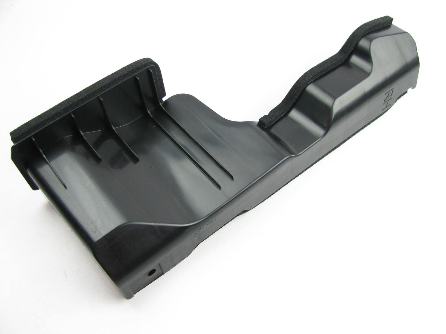 New Right A/C Condenser Air Guide Guard Shield OEM For 14-17 Kia Rio 291341W500