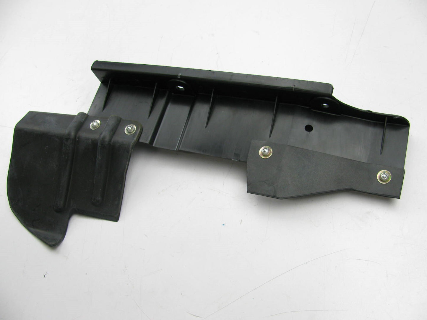 NEW Left Side Radiator Support Air Guide Panel OEM For 2004-2006 Kia Amanti