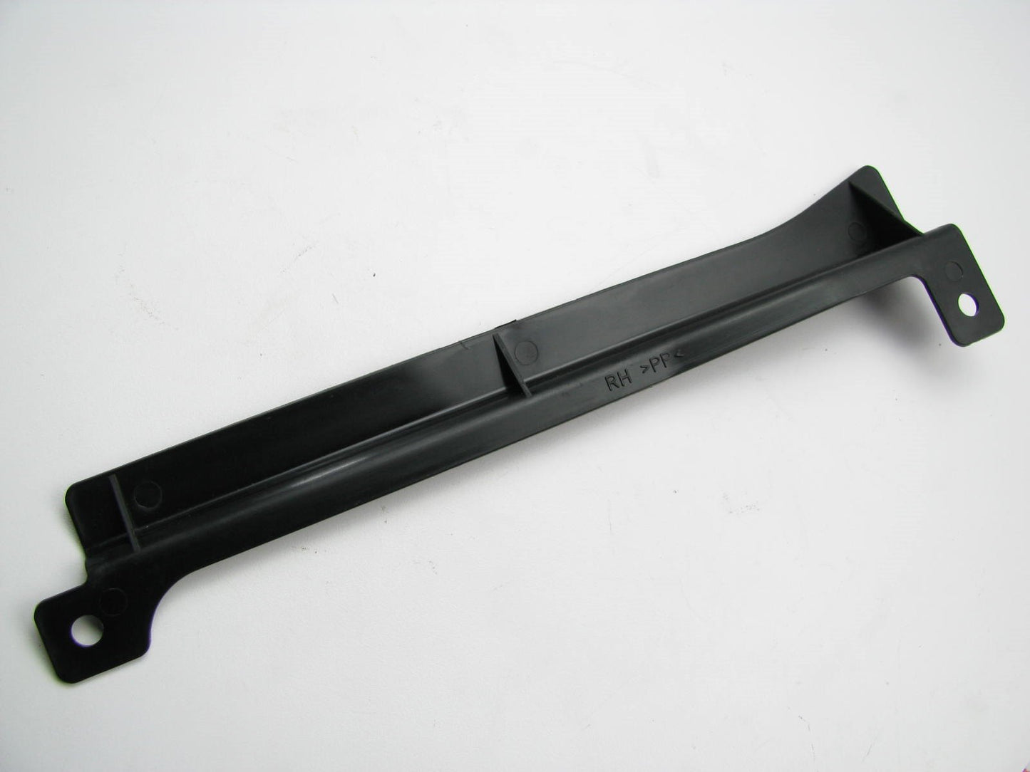 NEW Right Passenger Radiator Support Air Guard OEM For 04-06 Spectra 291362F000