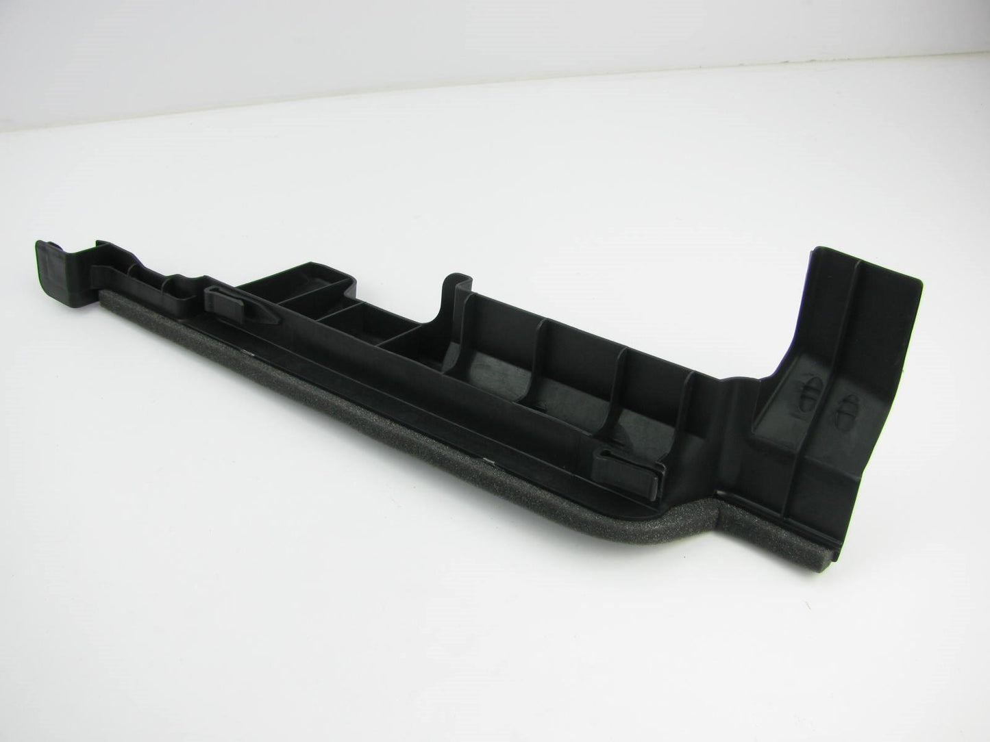 Right Hand Side Radiator Support Air Deflector Shield OEM For 2010-2011 Kia Soul
