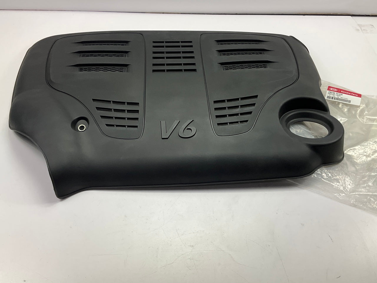 NEW - OEM 292403C530 Engine Cover For 2006-2008 Kia Sorento 3.3L-V6