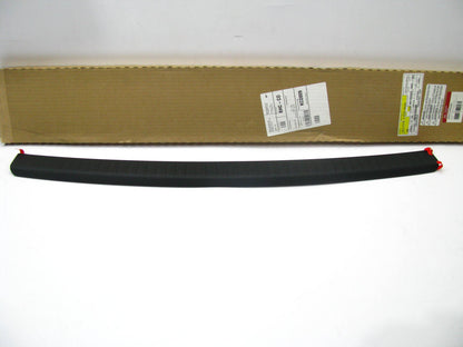 NEW 2P027ADU00 Rear Bumper Protector Pad Strip - BLACK For 2014-2015 Kia Sorento