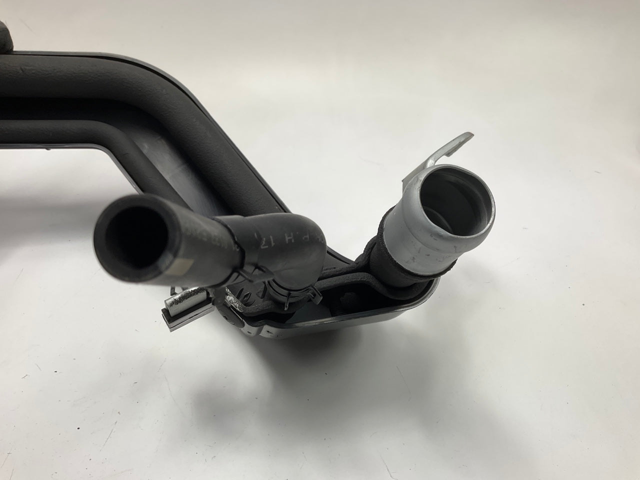 NEW Fuel Filler Neck & Hose OEM For 2014-2018 Kia Forte 31030A7500