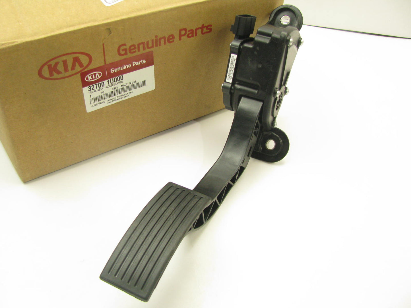 NEW Gas Accelerator Pedal With Sensor OEM For 2011-2013 Kia Sorento 327001U000