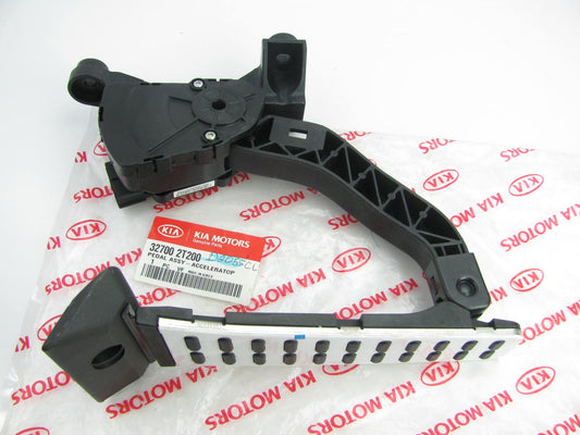 NEW - OEM 327002T200 Accelerator Pedal For 2011-2013 Kia Optima 2.0L 2.4L