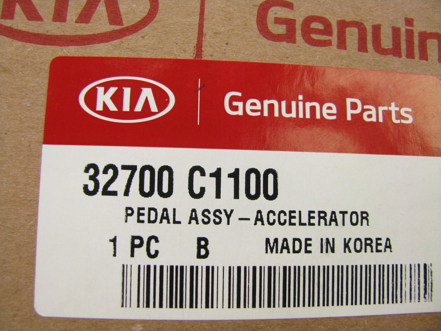 NEW GENUINE Accelerator Gas Pedal OEM For 2015-17 Kia Sorento 4-CYL. 32700C1100