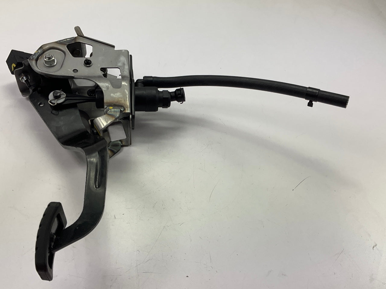 NEW Manual Stickshift Transmission Clutch Pedal OEM For 2015-18 Forte 328023X220